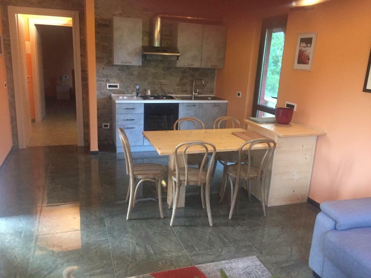 פונזונה Le Murazze Holiday Houses מראה חיצוני תמונה