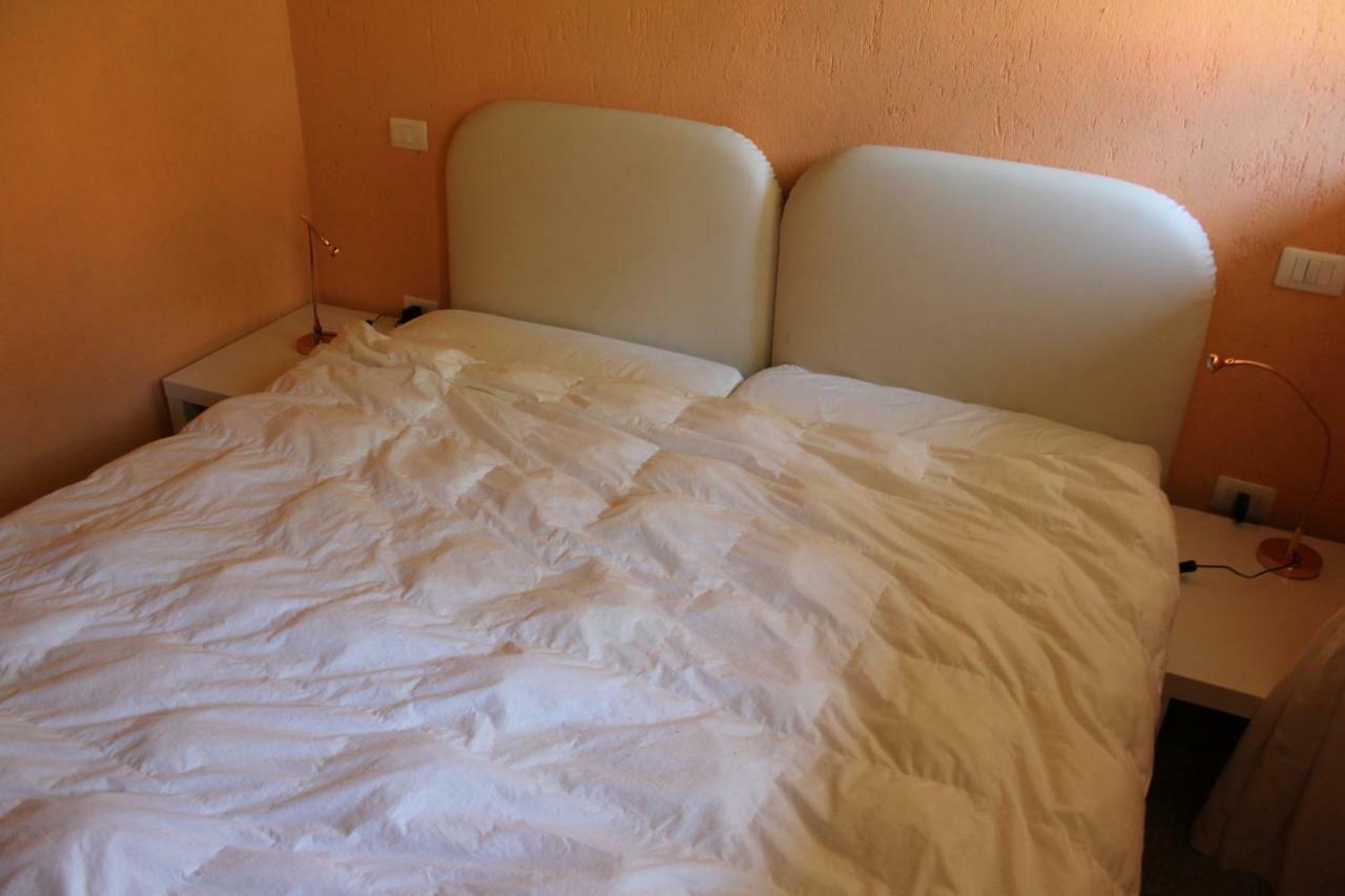 פונזונה Le Murazze Holiday Houses מראה חיצוני תמונה